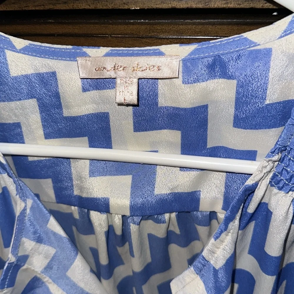 Large blouse - Picture 2 of 4